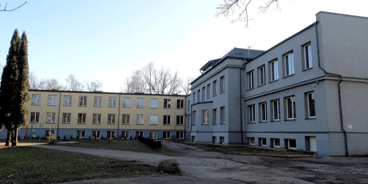 Plungės "Saulės" gimnazija, Plungė